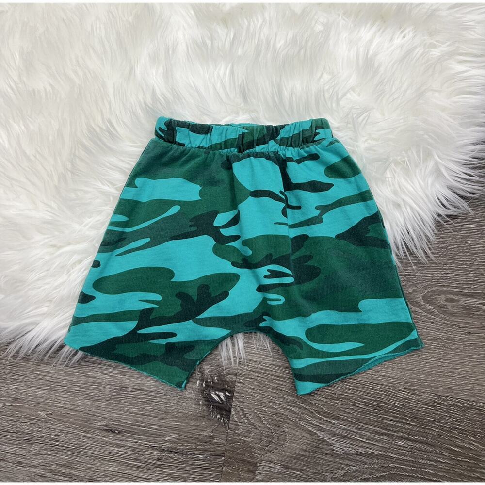 Joah Love Camo Baby Shorts 18m‎ (MSRP $38)